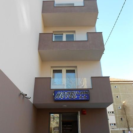 Hostel Lan Oradea Luaran gambar