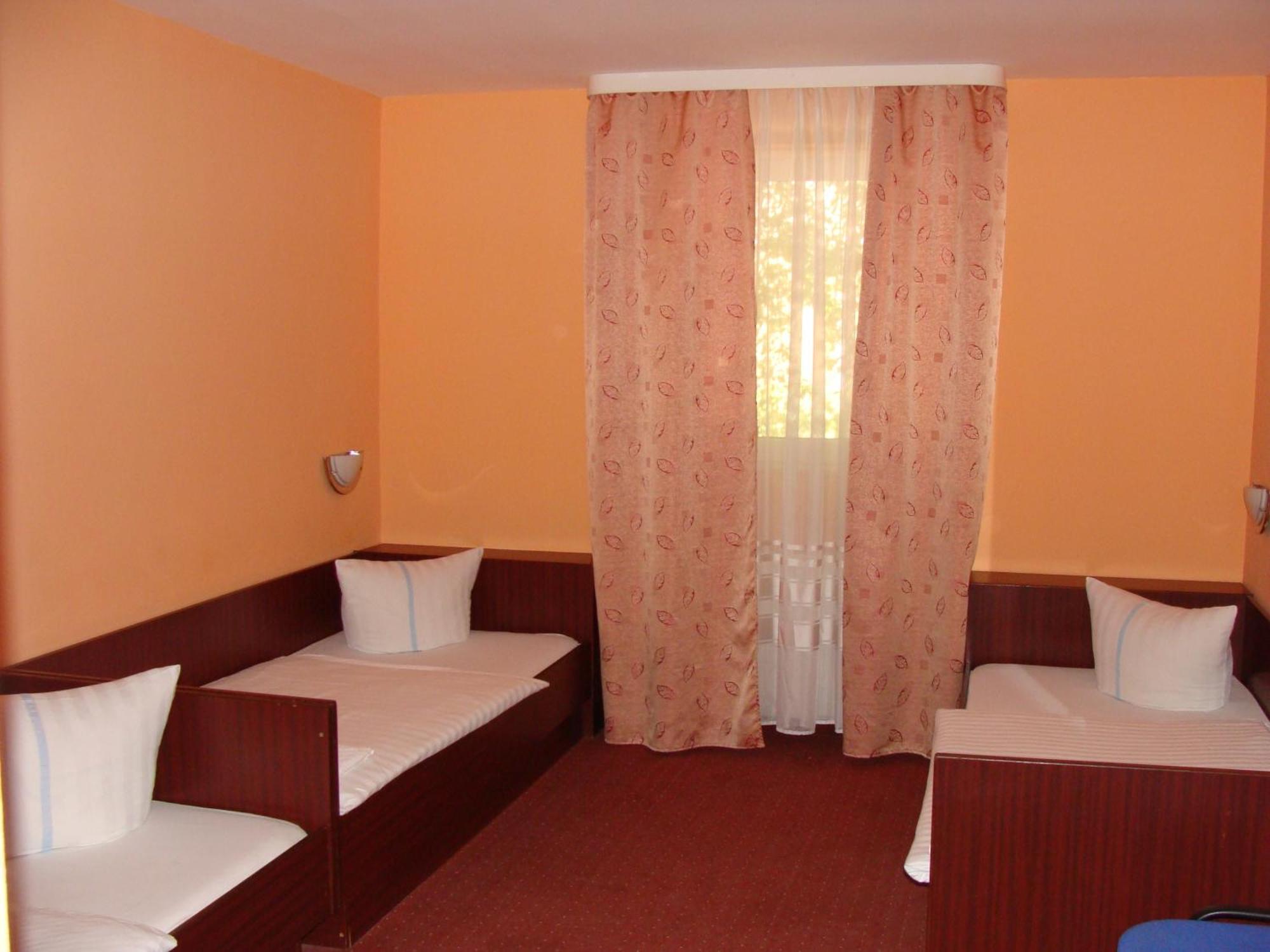 Hostel Lan Oradea Luaran gambar