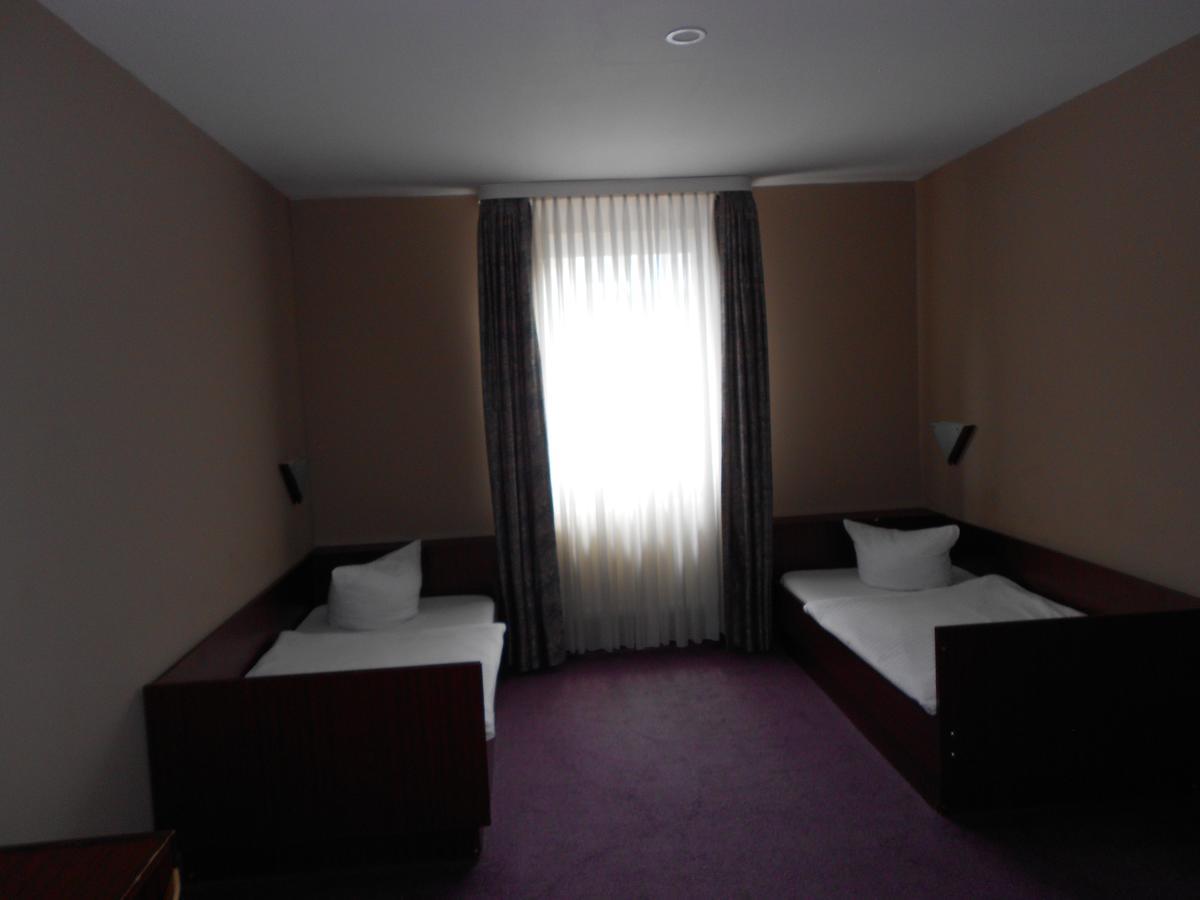 Hostel Lan Oradea Luaran gambar