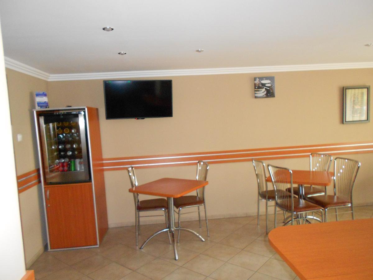 Hostel Lan Oradea Luaran gambar