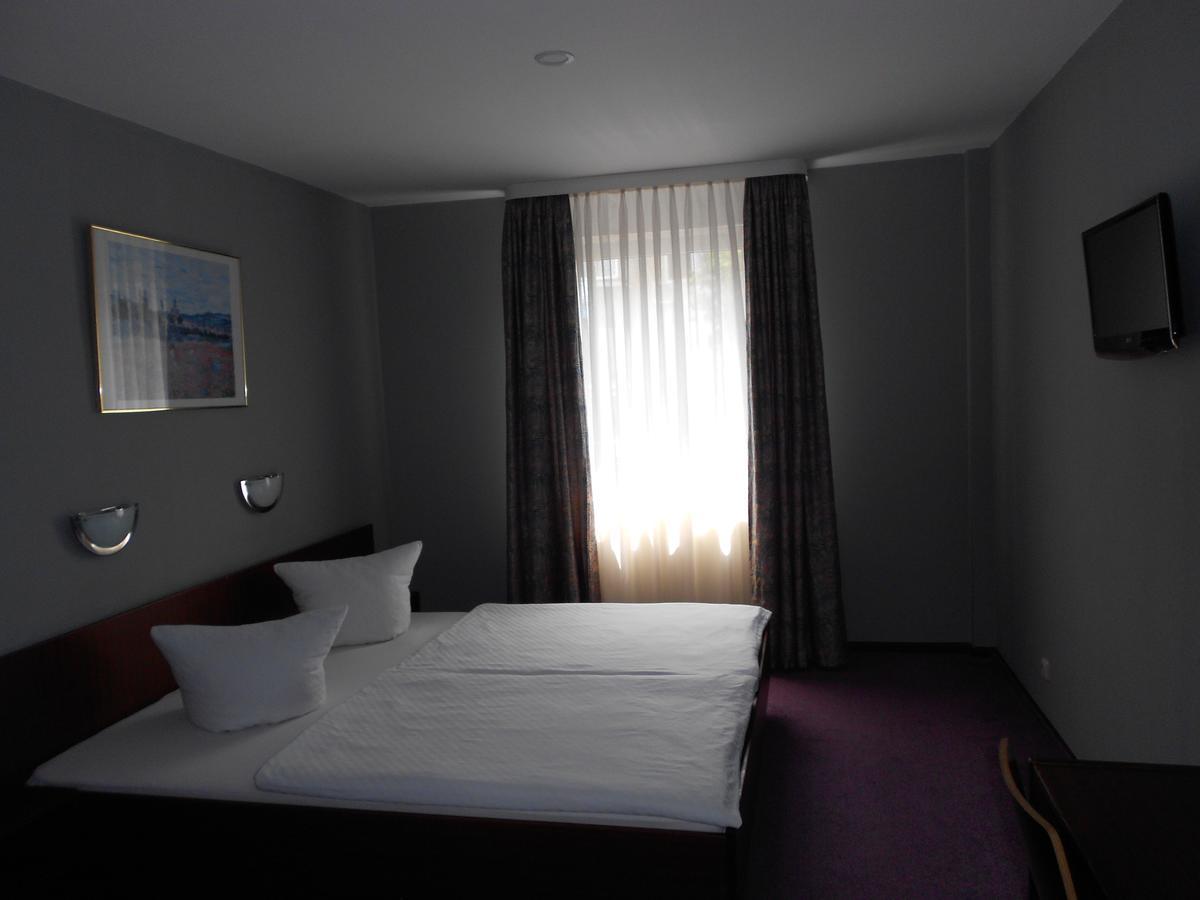 Hostel Lan Oradea Luaran gambar